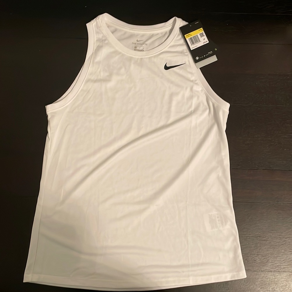 Nike Women’s training tank white size small